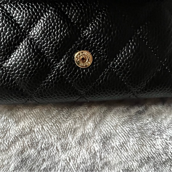CHANEL CAVIAR LEATHER CC LOGO CREDIT CARD HOLDER WALLET - Picture 12 of 13